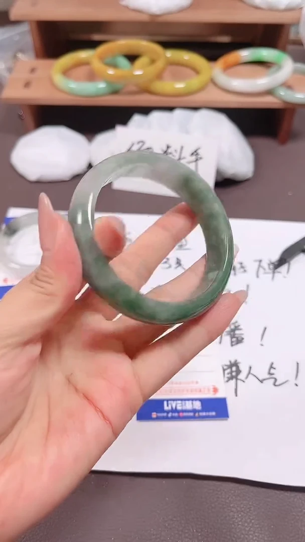 无非金属缅料手镯101