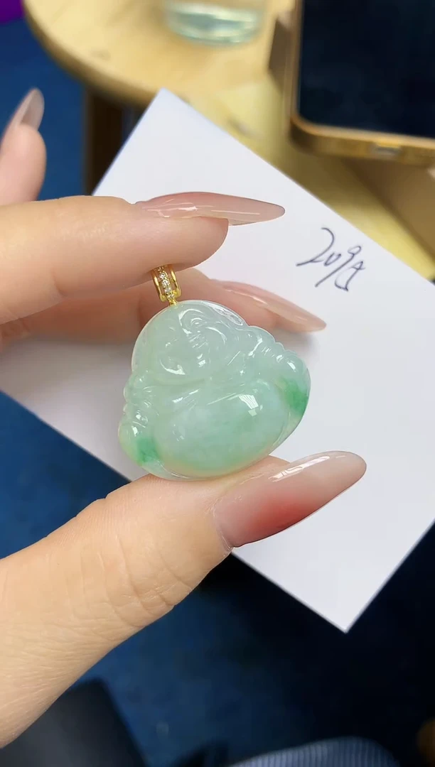 翡翠未镶嵌颈饰 天然缅甸翡翠A货