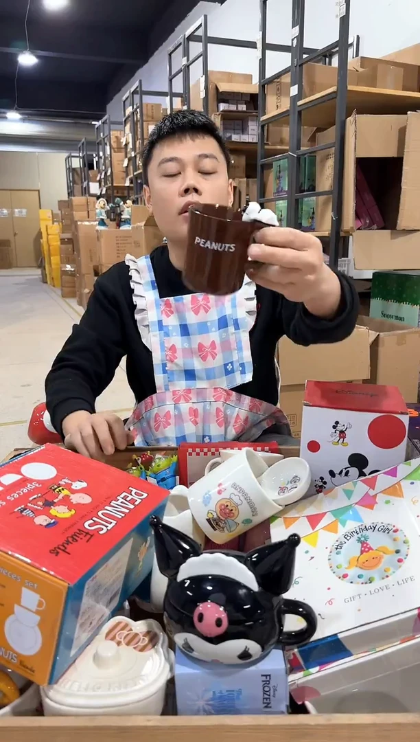 其他棕色史努比公仔杯