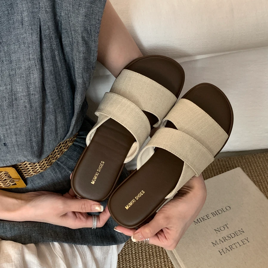 法式平底一字拖鞋网红时尚海边沙滩鞋2025夏季百搭休闲软底凉拖鞋