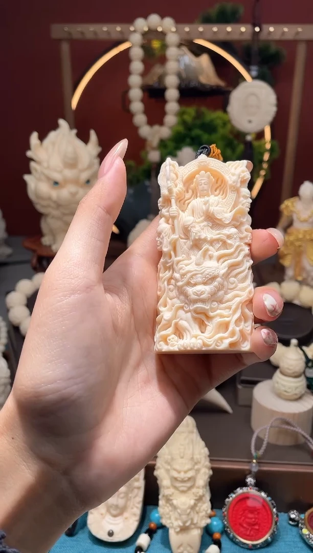 【闪购商品】菩提根/象牙果吊坠【重工版】地藏