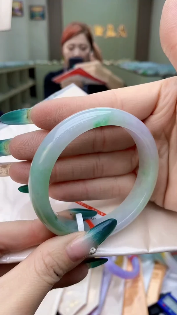 【闪购商品】翡翠手镯未镶嵌1051747905