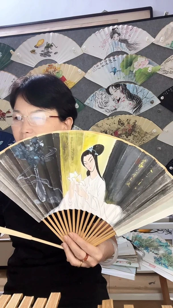扇子九五寸十八方玉竹折扇