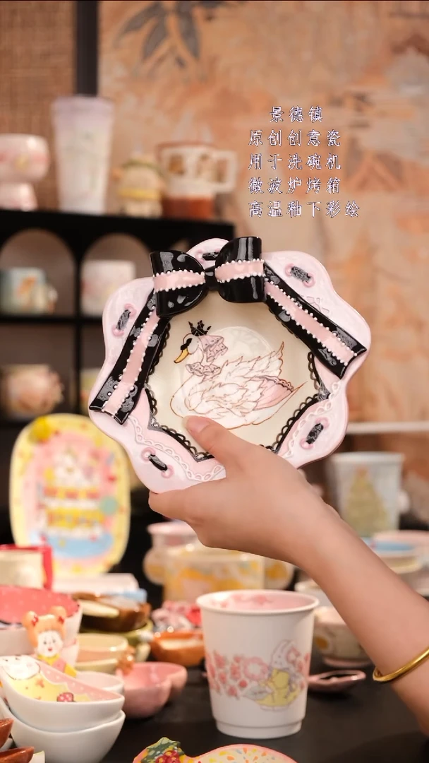 摆件景德镇手工手绘设计师款