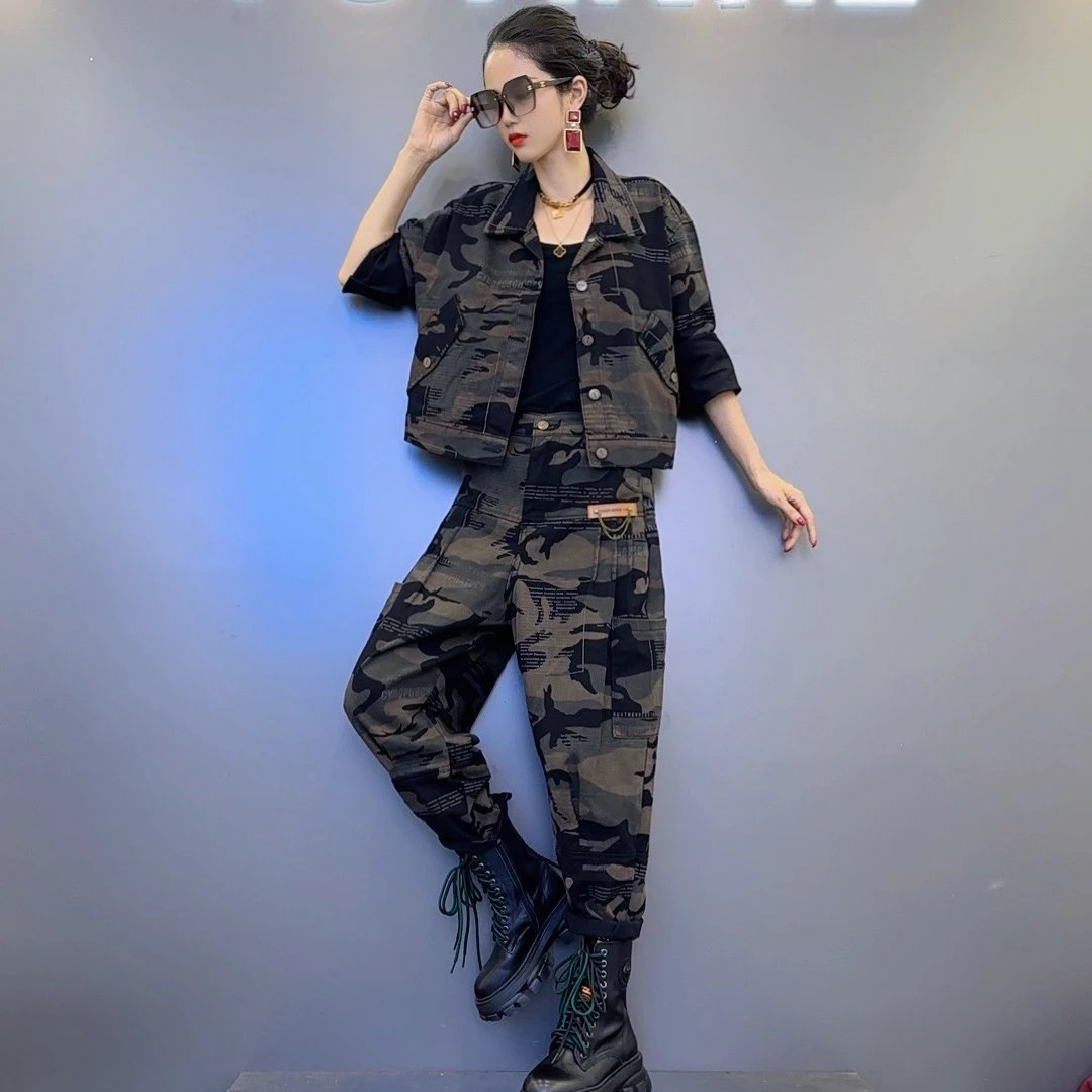 N2春款迷彩印花牛仔外套-贴标字母印花迷彩牛仔裤