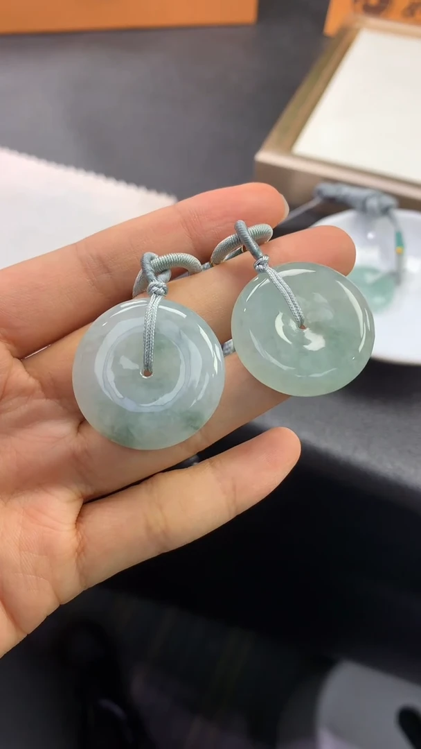 颈饰未镶嵌翡翠FC560 翡翠平安扣 多样性发其一