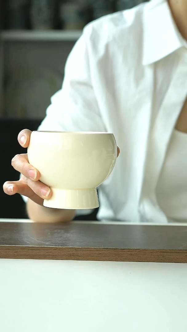 微瑕甜白釉高足蛋杯260ml@4-2@