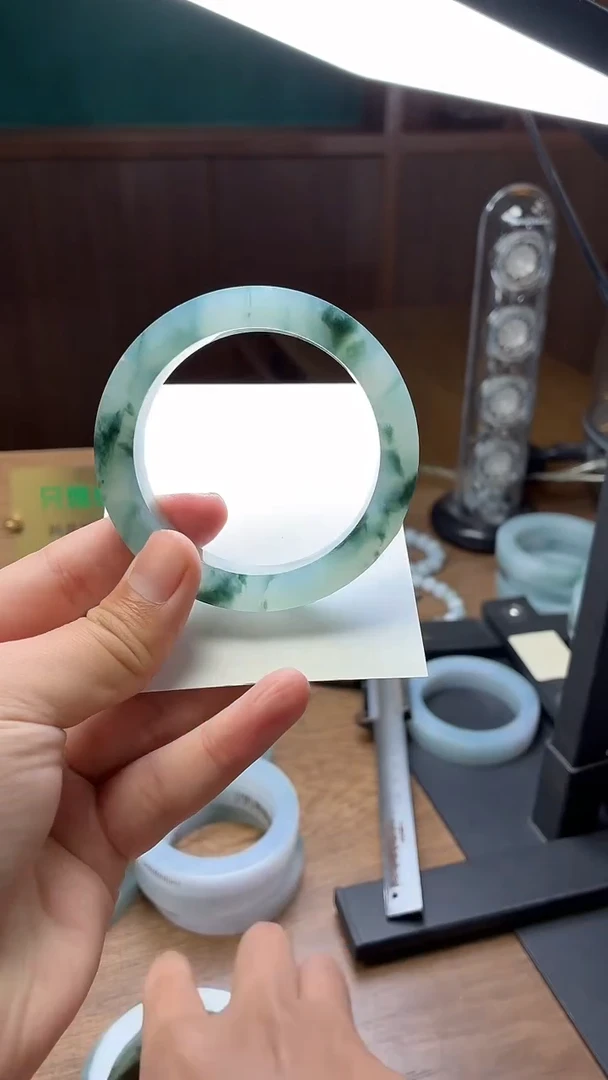 未镶嵌手镯定制翡翠一***清定制