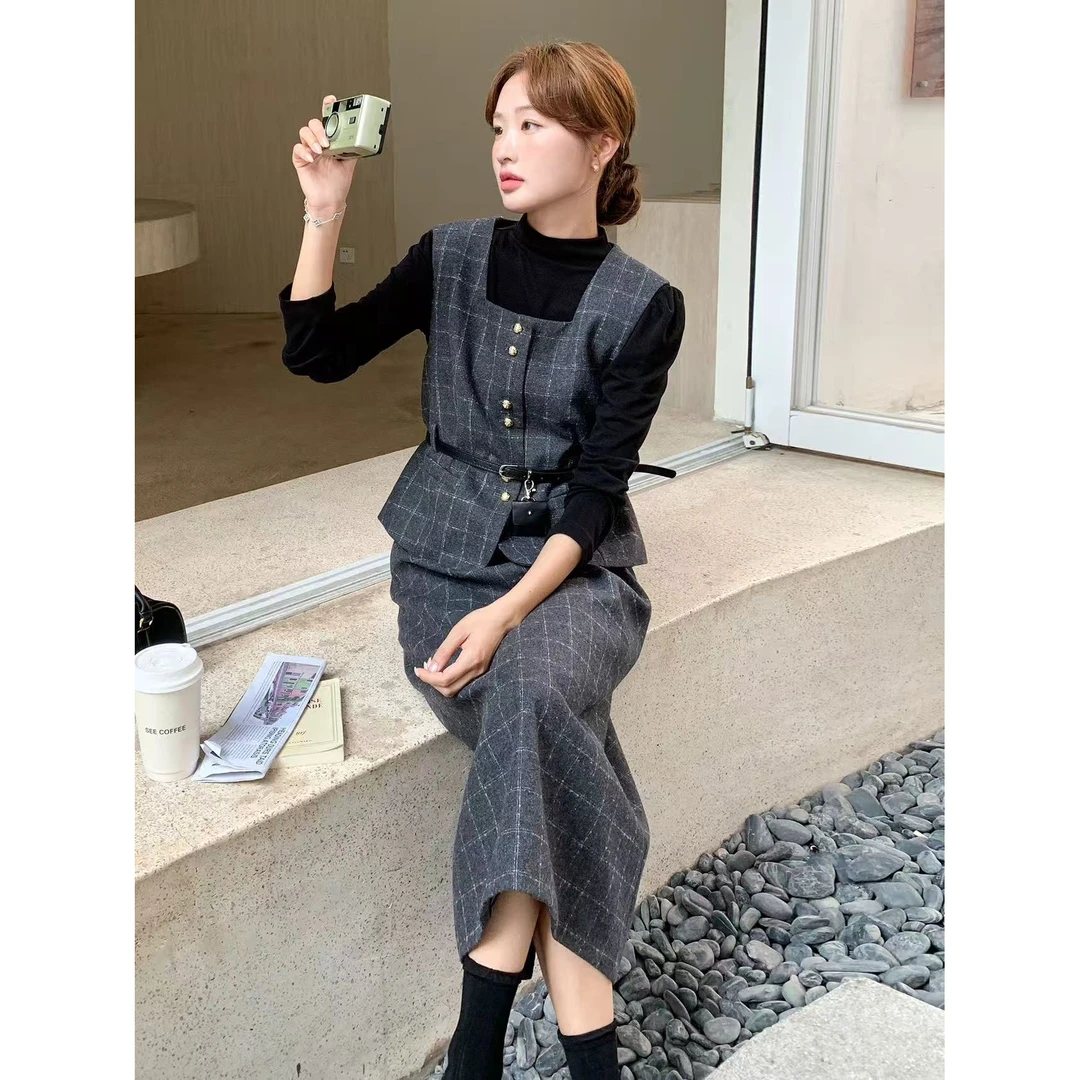 Y16B38-轻熟风格子马甲套装女秋季高级感气质打底衫半身裙三件套
