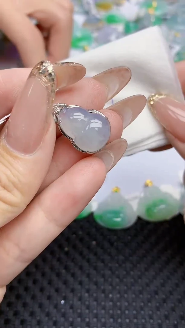 颈饰银S925镶嵌翡翠56   天然翡翠A货  百元以上9米证书费自理