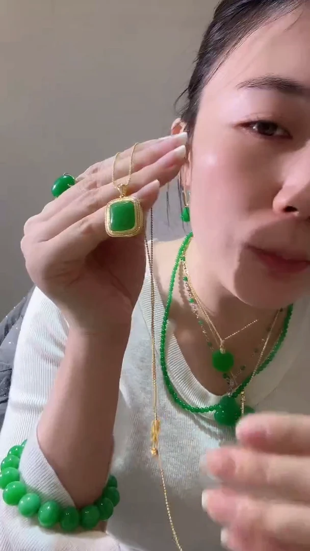 颈饰未镶嵌翡翠看图