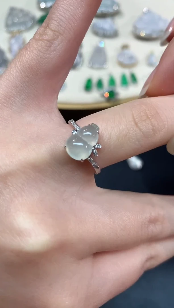 【闪购商品】翡翠戒指18K金镶嵌V03多样性发一件|980