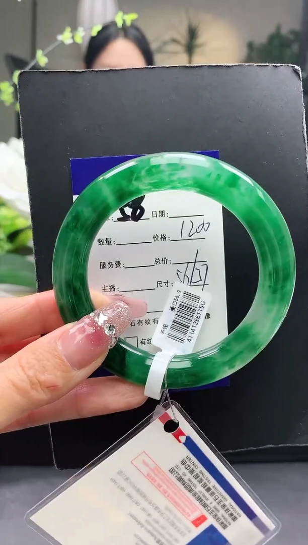 【闪购商品】石英质玉手镯未镶嵌58序号圈口56