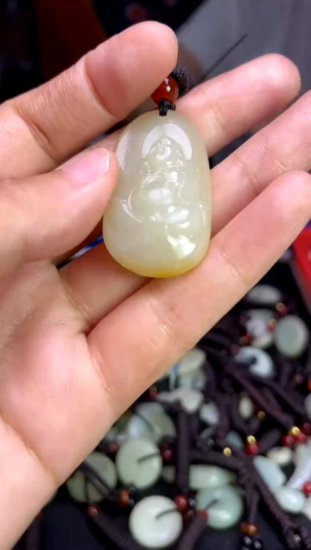 未镶嵌和田玉挂件1