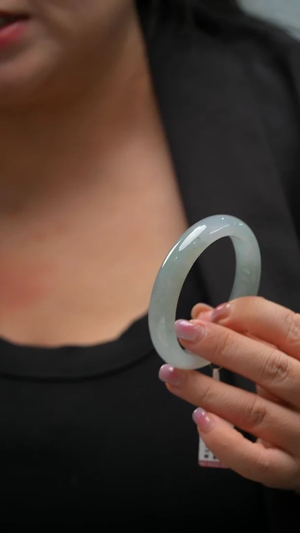 未镶嵌手镯翡翠66号