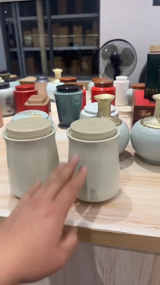 德化精品陶瓷罐买一送一