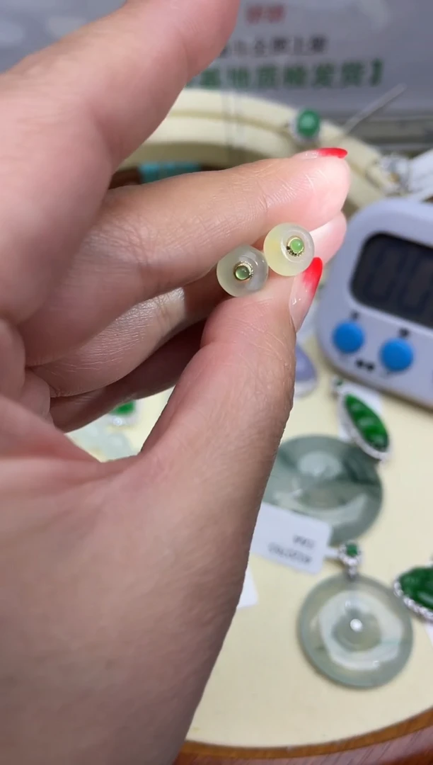 【闪购商品】翡翠颈饰18K金镶嵌回流寄售，不退不换