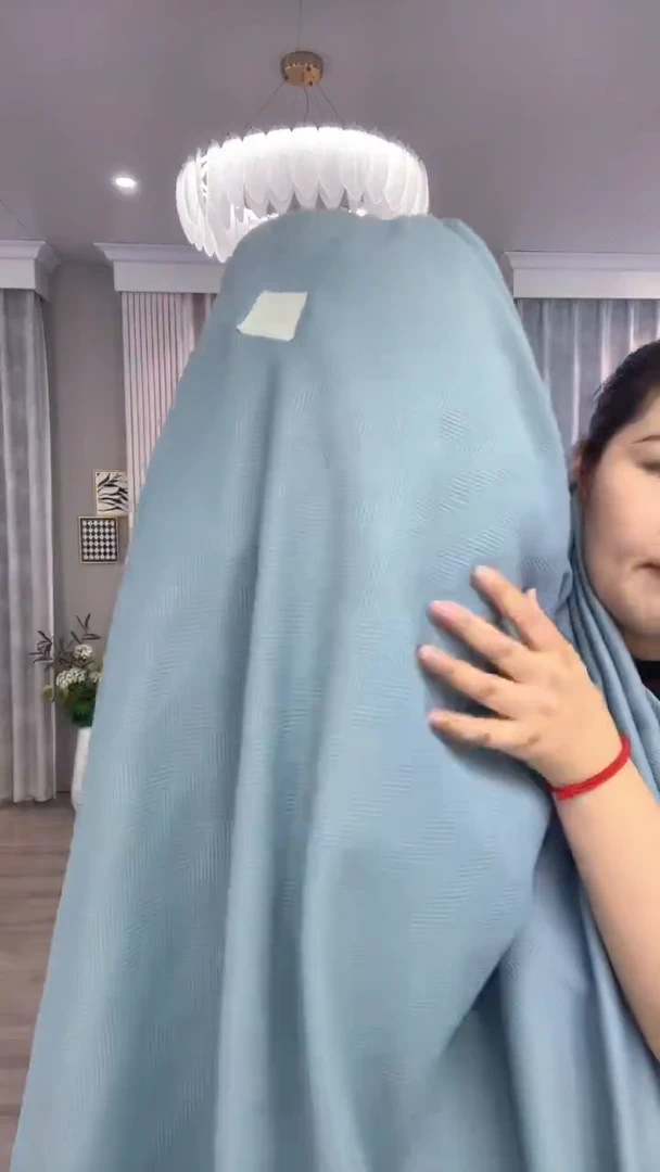 布闪电购商品15瑕疵抽丝 （晚）