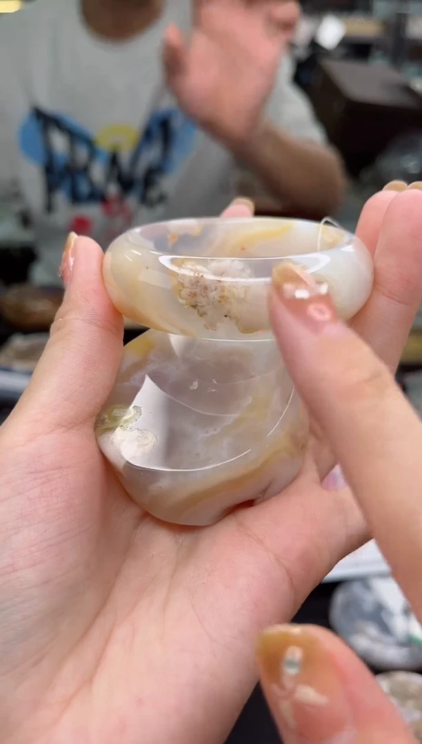 【闪购商品】石英质玉手镯未镶嵌51圈口（赠品镯心）1246197