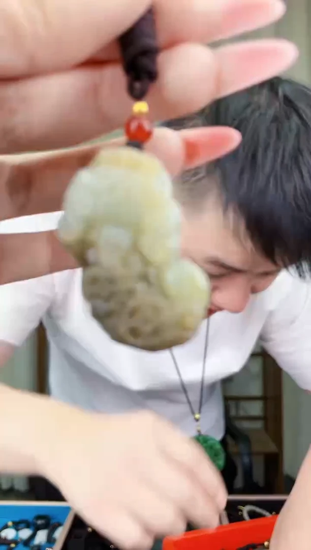 和田玉未镶嵌挂件拍一发一，多样性发货！