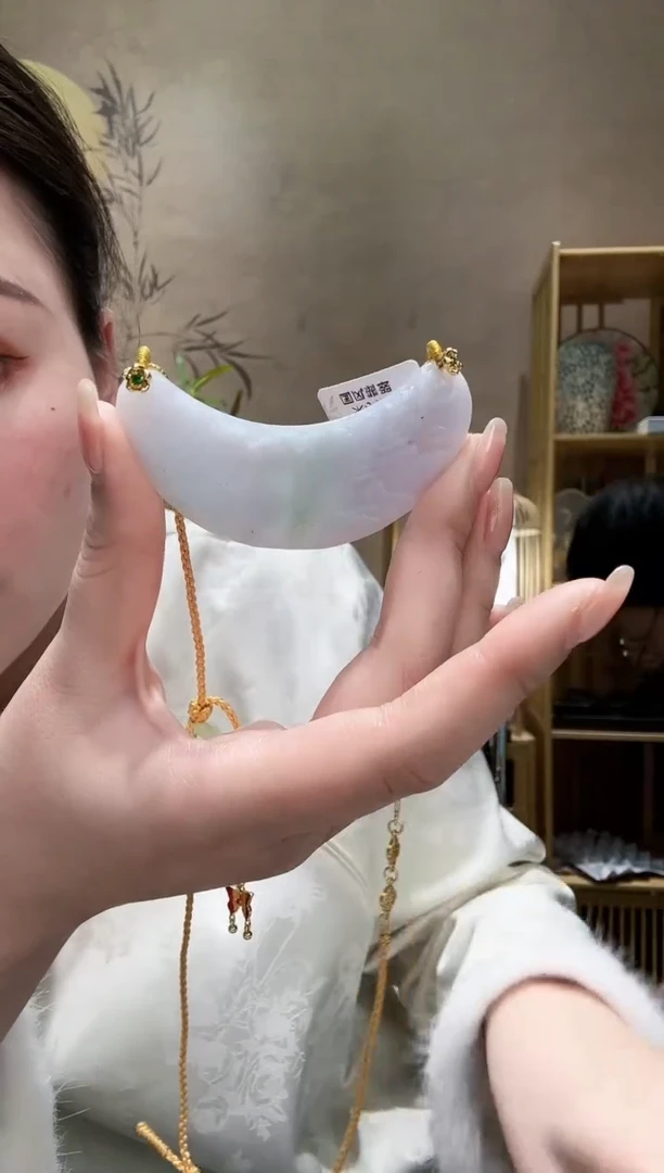 【闪购商品】翡翠颈饰未镶嵌吊坠