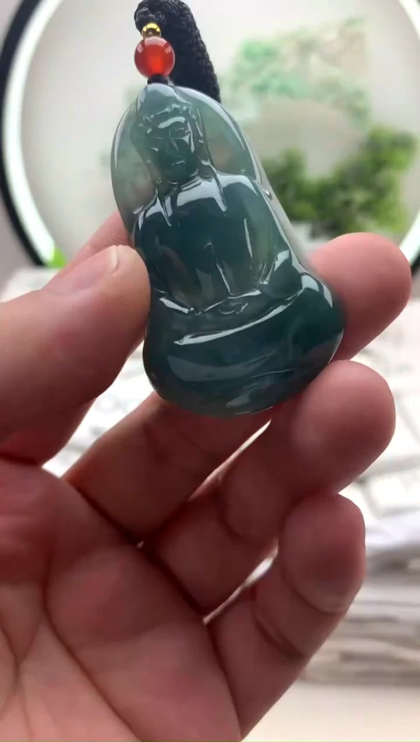 颈饰未镶嵌翡翠小素衣