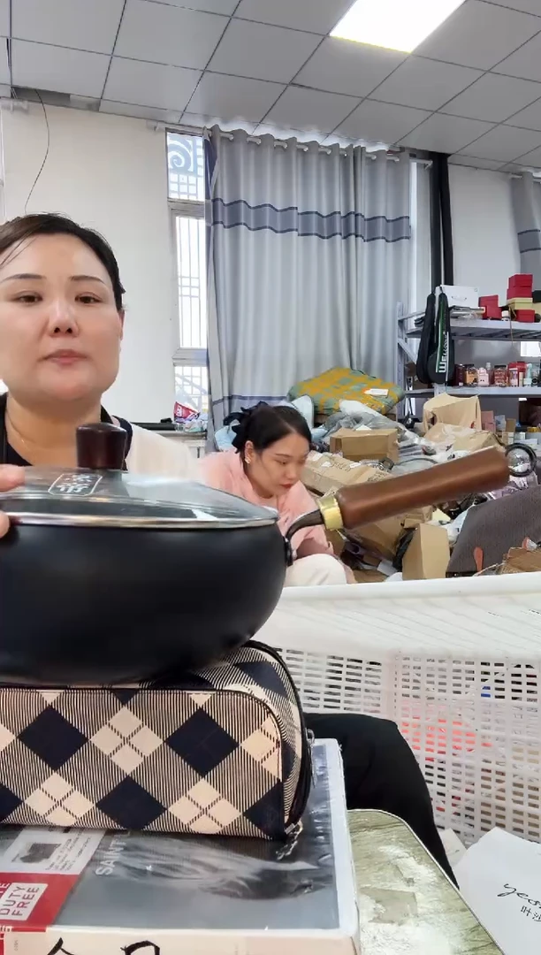 牦牛剖层皮革琪老板女包6号店超好看大肚锅