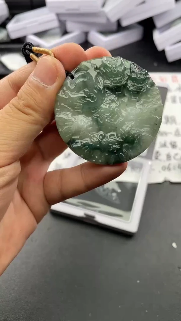 颈饰未镶嵌翡翠....8/26/.273