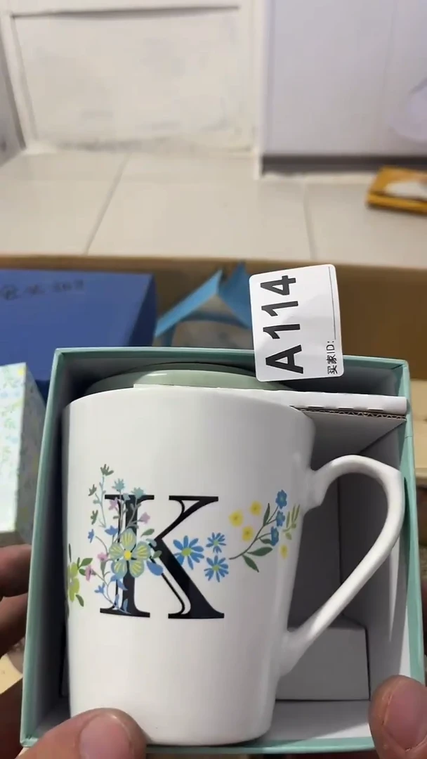 紫砂瓷器水杯一物一拍满***运瓷器水杯一物一拍