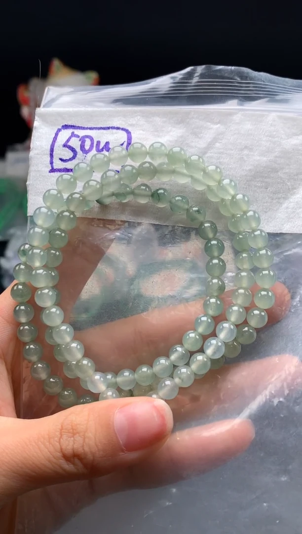 未镶嵌挂件翡翠36卡5.9