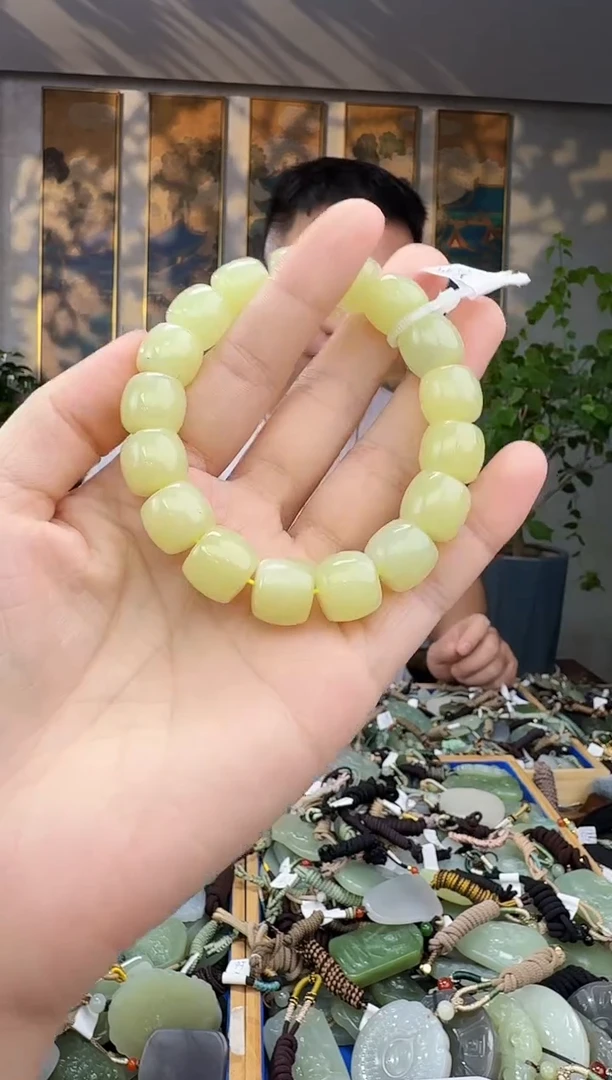 未镶嵌和田玉挂件拍一发一