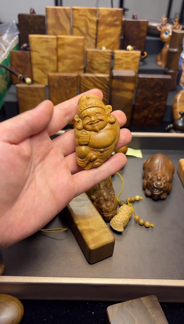 【闪购商品】楠木（金丝楠）其他财神雕件157