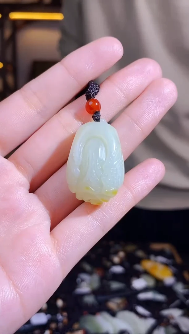 颈饰未镶嵌和田玉1