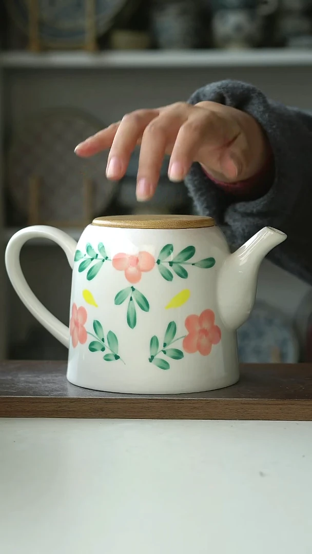 陶微瑕出意RT手绘粉色花朵茶壶1.1L@7-10@