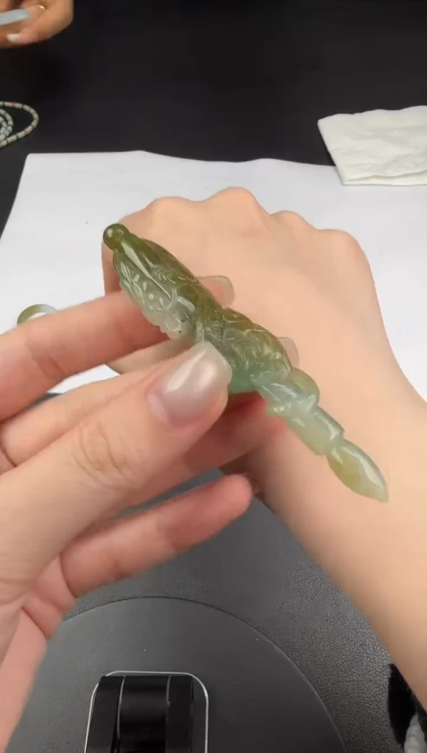未镶嵌手串翡翠-161翡翠饰品柱子