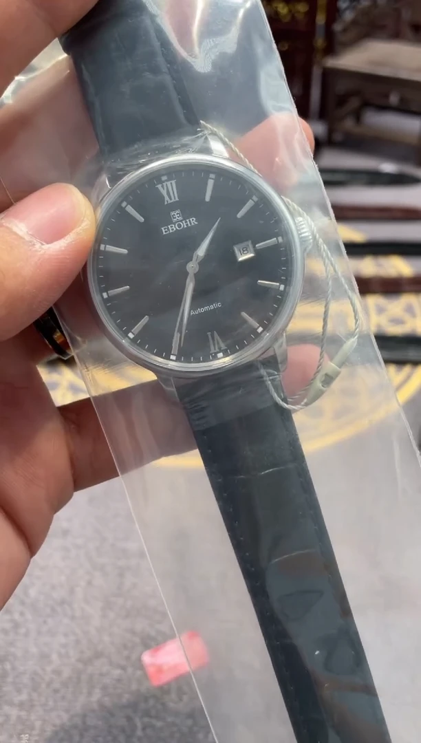 孤品闪电购手表一只