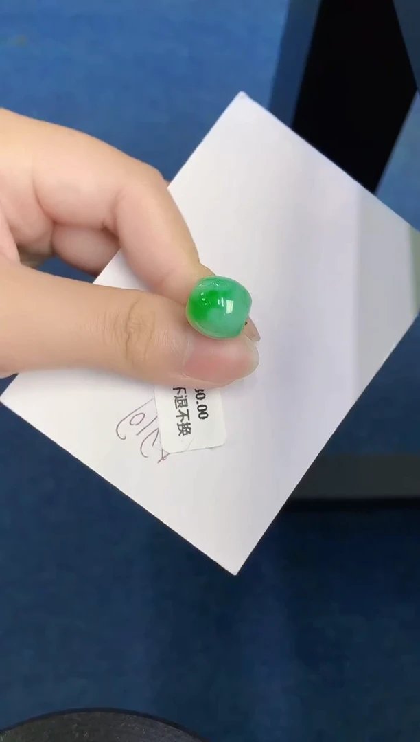 翡翠未镶嵌颈饰天然緬甸A貨翡翠