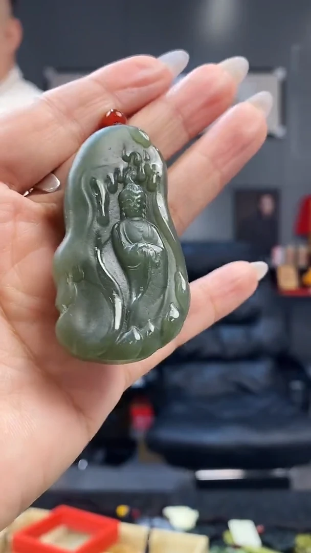 颈饰未镶嵌和田玉