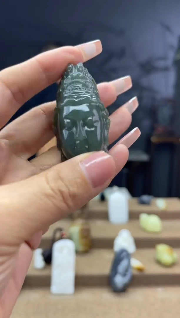 颈饰未镶嵌和田玉1