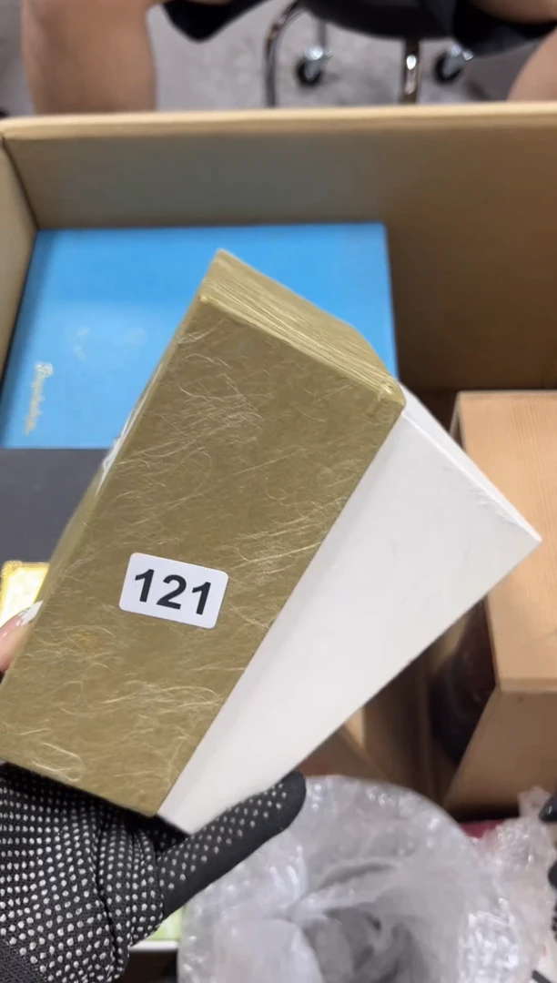 瓷片茸**那121中古商品谨慎参拍