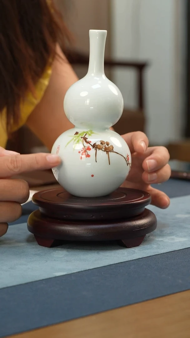 瓶釉下五彩陶瓷葫芦小花瓶