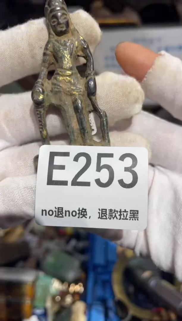 瓷片l****国表姐直播所见所得