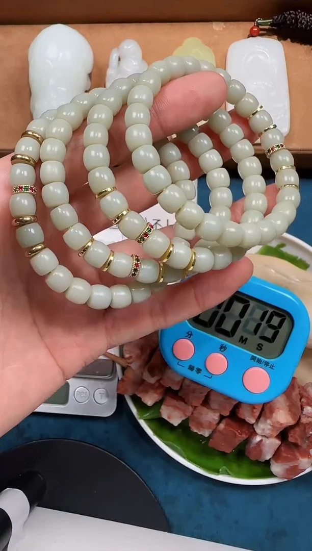 颈饰未镶嵌和田玉手串颜色微差多样性发一