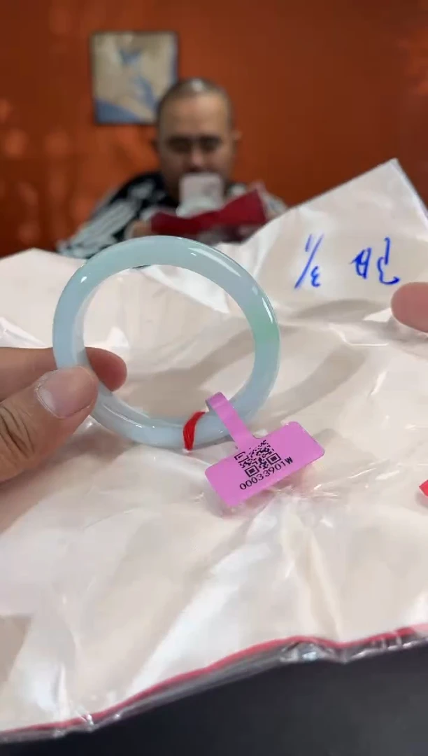 未镶嵌手镯翡翠5        圈口51-52