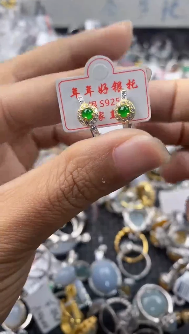 银S925镶嵌戒指翡翠999              7