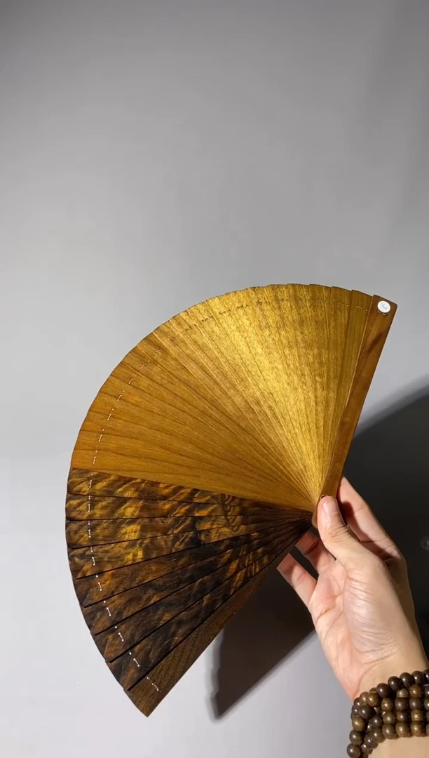 金丝楠王*静102号21cm小叶桢楠扇子