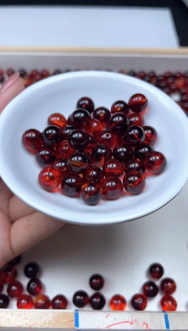 未镶嵌血珀裸石M113 血 珀10mm20个15元