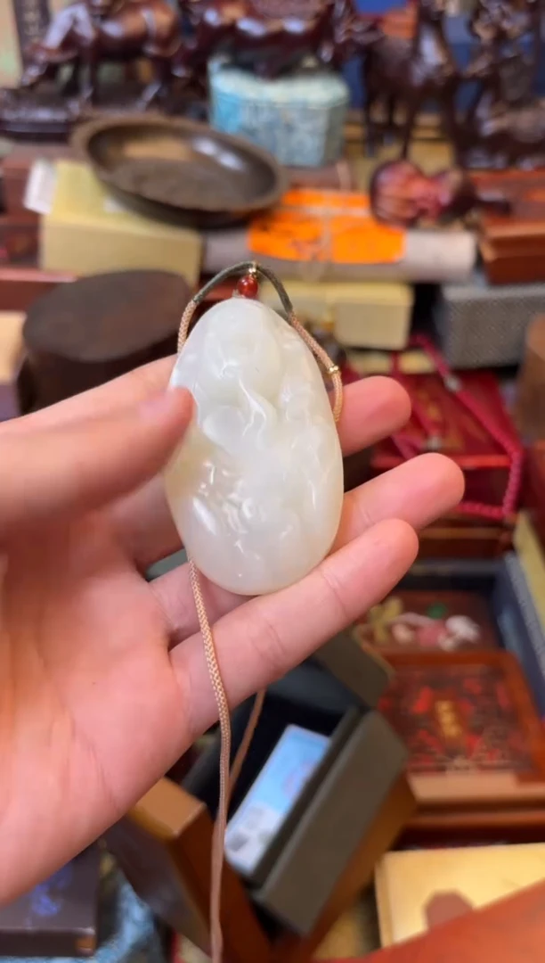 和田玉未镶嵌颈饰——————————————155财神