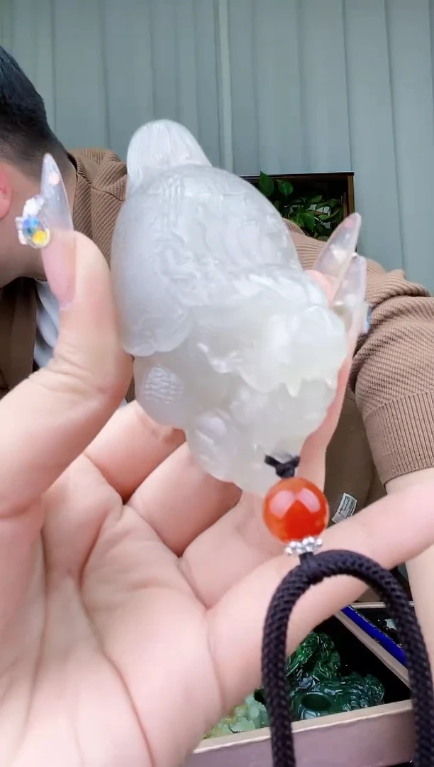 【闪购商品】和田玉挂件未镶嵌拍一发一，多样性发货！