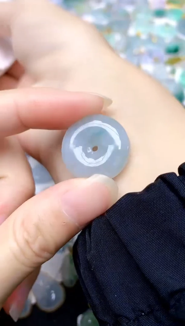 颈饰未镶嵌翡翠天然A货翡翠